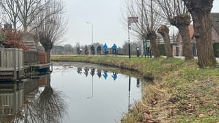 Grijs en rustig fietsweer. 