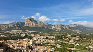 Zon en wolken in Spanje 