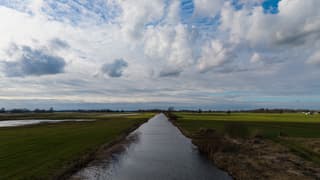 Zonnige winderige dag