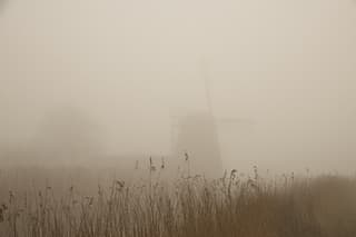 molen in de mist