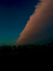 Scheiding zichtbaar in wolkendek