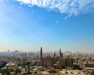 Caïro vanaf de Citadel in de zon en smog