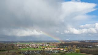 Regenboog en aambeeld