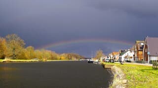 VAGE REGENBOOG