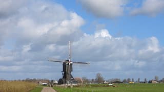 Mooie wolken bij de molen