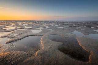 Avondlicht over het Wad 