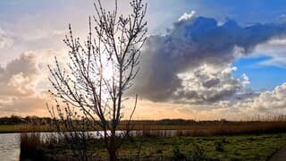 Opklaringen einde middag vanuit n.westen
