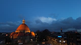 buien en veel wind in Beverwijk