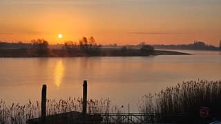 Zonsopgang is koud en heiig 