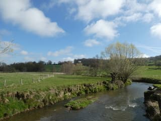 zonnig/ wolkenluchten