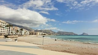 Zon en wolken aan de Costa Blanca 