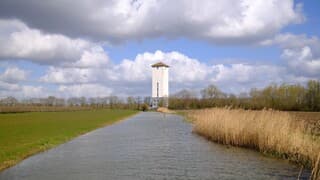 Zon, prachtige wolkenluchten en wind in de middag in Midden-Nederland 