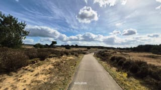 weidse vlakte met schitterende lucht