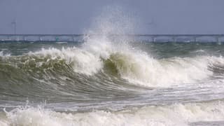 Windkracht 6 aan de Oosterschelde