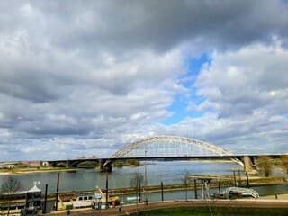 Een bewolkt Nijmegen