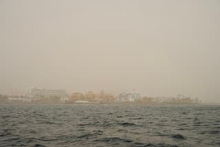 “Camila” storm Sahara zand in Tenerife