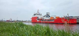 Dichte bewolking boven de provincie Groningen vanmiddag 