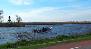TEGENWIND op 't WATER