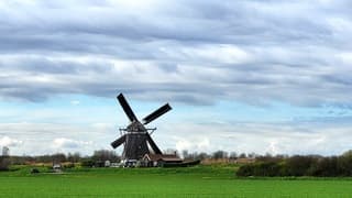 Mooie wolkenlucht en Zon...  Weinig wind 