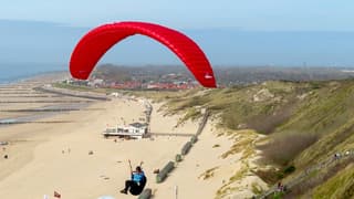 Vrij zonnig,prima wind voor paragliders