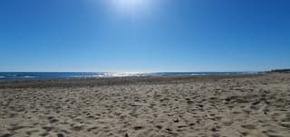 Mooi rustig op het strand 