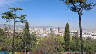 Uitzicht over zonnig Barcelona