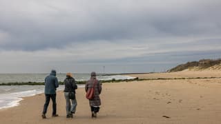 Winterjas aan op Vlieland