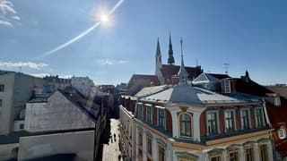 Blauwe lucht Riga Letland