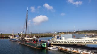 Jachthaven Vlieland met stralend weer