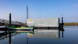 Staalblauwe lucht op Vlieland