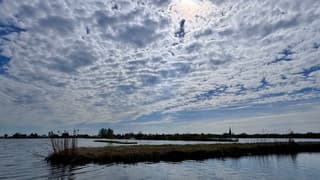 Zon en wolken 