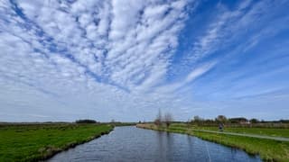 Zon en wolken