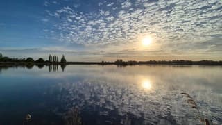 Weerbeeld vanochtend bij de Benthuizerplas 