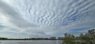 Mooie lucht boven de Rijn 