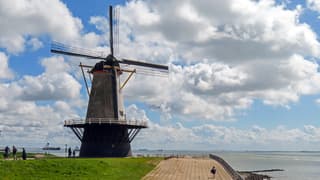 Vriendelijk weer met zon en stapelwolken