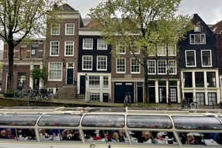 Tegen het eind vd ochtend werd het steeds donkerder, binnen blijven 