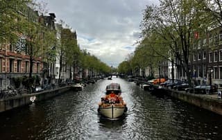 Daar gaan de laatste stukjes blauwe lucht om plaats te maken voor donkere wolken met regen