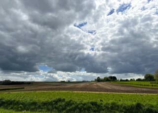 Zon en veel bewolking vandaag!