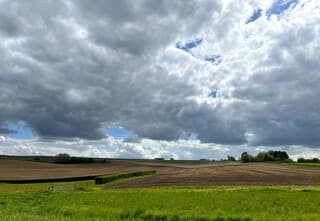 Zon en veel bewolking vandaag!