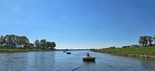 Mooi blauw op het water 