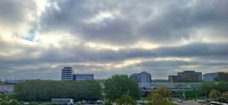 Zon probeerd het wel in Amsterdam vanmorgen 