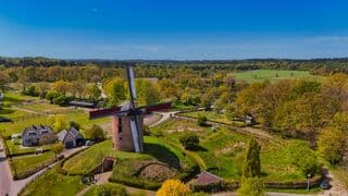 Torenmolen zon, afgewisseld met sluierbewolking