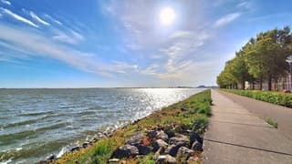 Zonnig met veel wind op IJburg