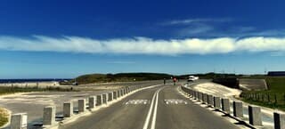 100 kilometer SLIERT BEWOLKING over heel midden Nederland 