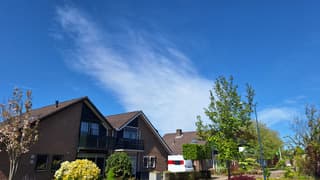 af en toe een dot bewolking