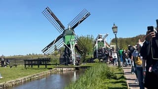 Drukte op de Zaanse Schans
