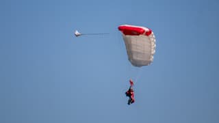 Was goed weer om parachte te springen, lekker windje maar niet koud