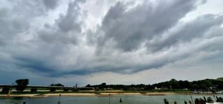 Donkere wolken 
