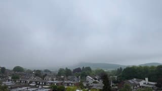 Grijze lage wolken 