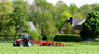 gras schudden